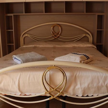 Casa Andreea Vicino Al Centro Di Olbia Iun R5904アパートメント エクステリア 写真
