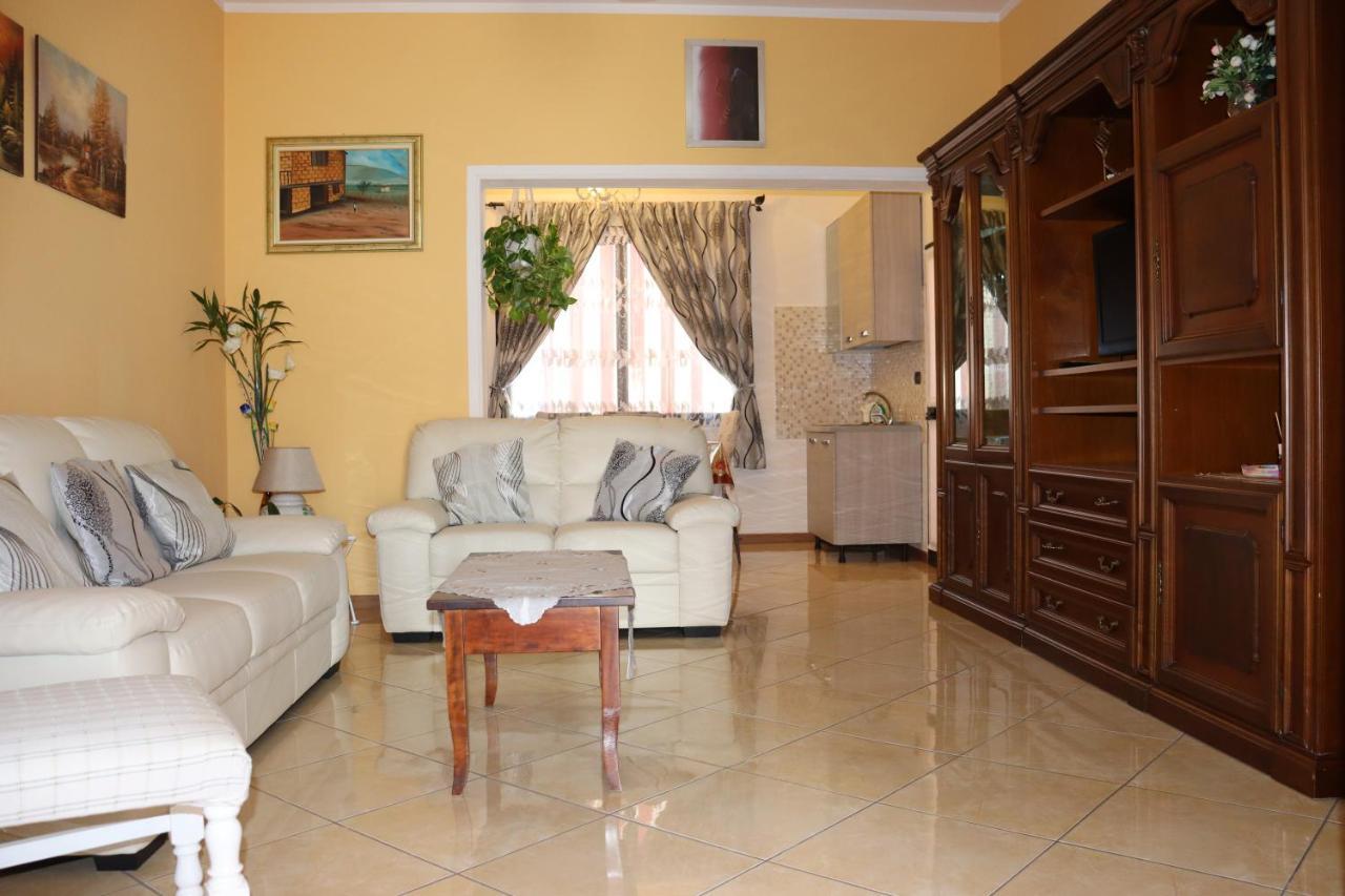 Casa Andreea Vicino Al Centro Di Olbia Iun R5904アパートメント エクステリア 写真