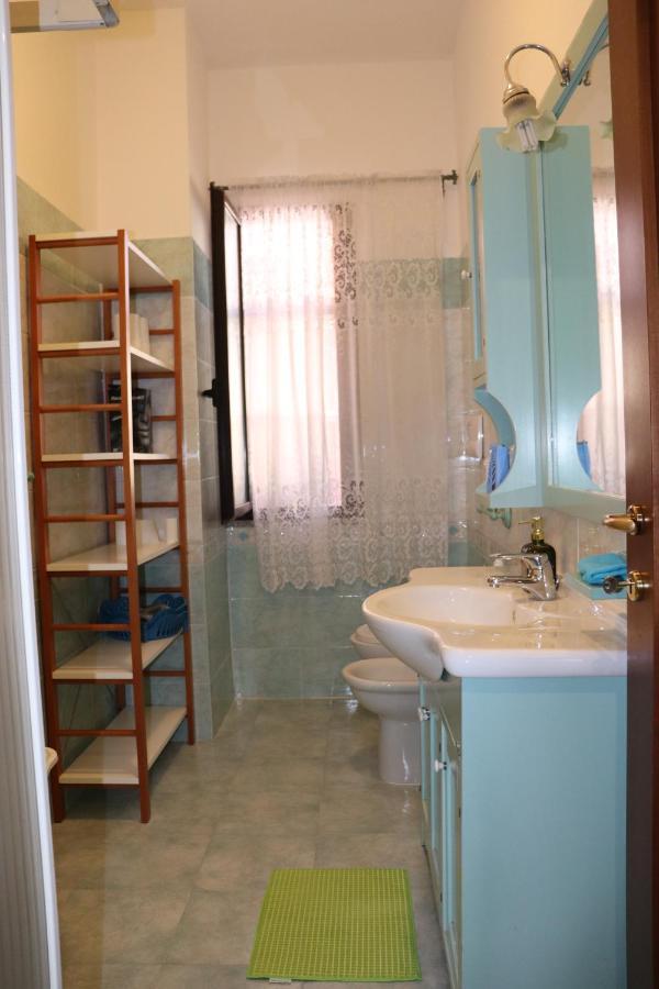 Casa Andreea Vicino Al Centro Di Olbia Iun R5904アパートメント エクステリア 写真