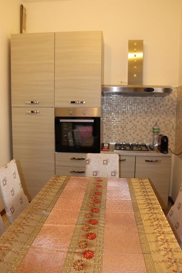 Casa Andreea Vicino Al Centro Di Olbia Iun R5904アパートメント エクステリア 写真