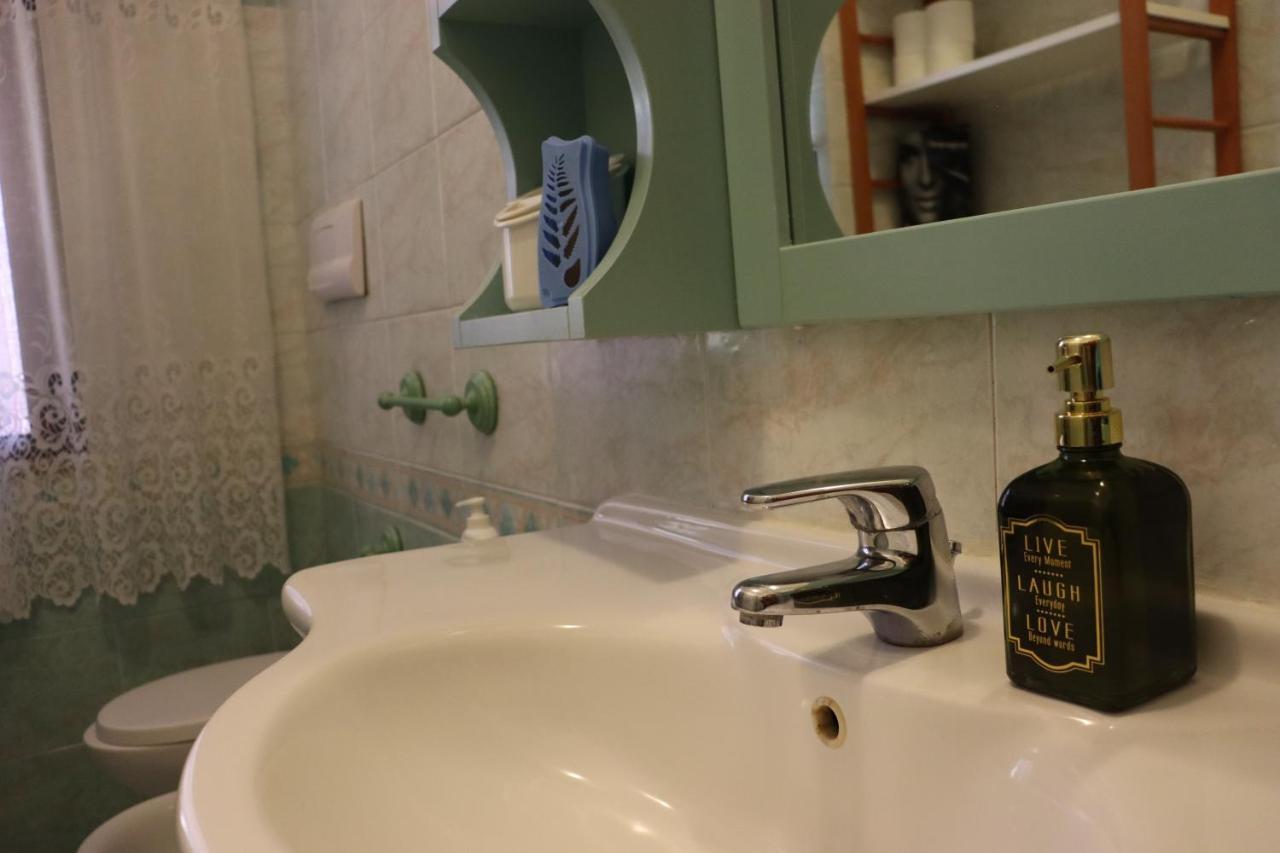 Casa Andreea Vicino Al Centro Di Olbia Iun R5904アパートメント エクステリア 写真